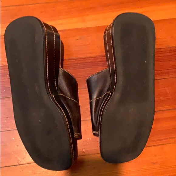 Leather coach - Picture 3 of 3